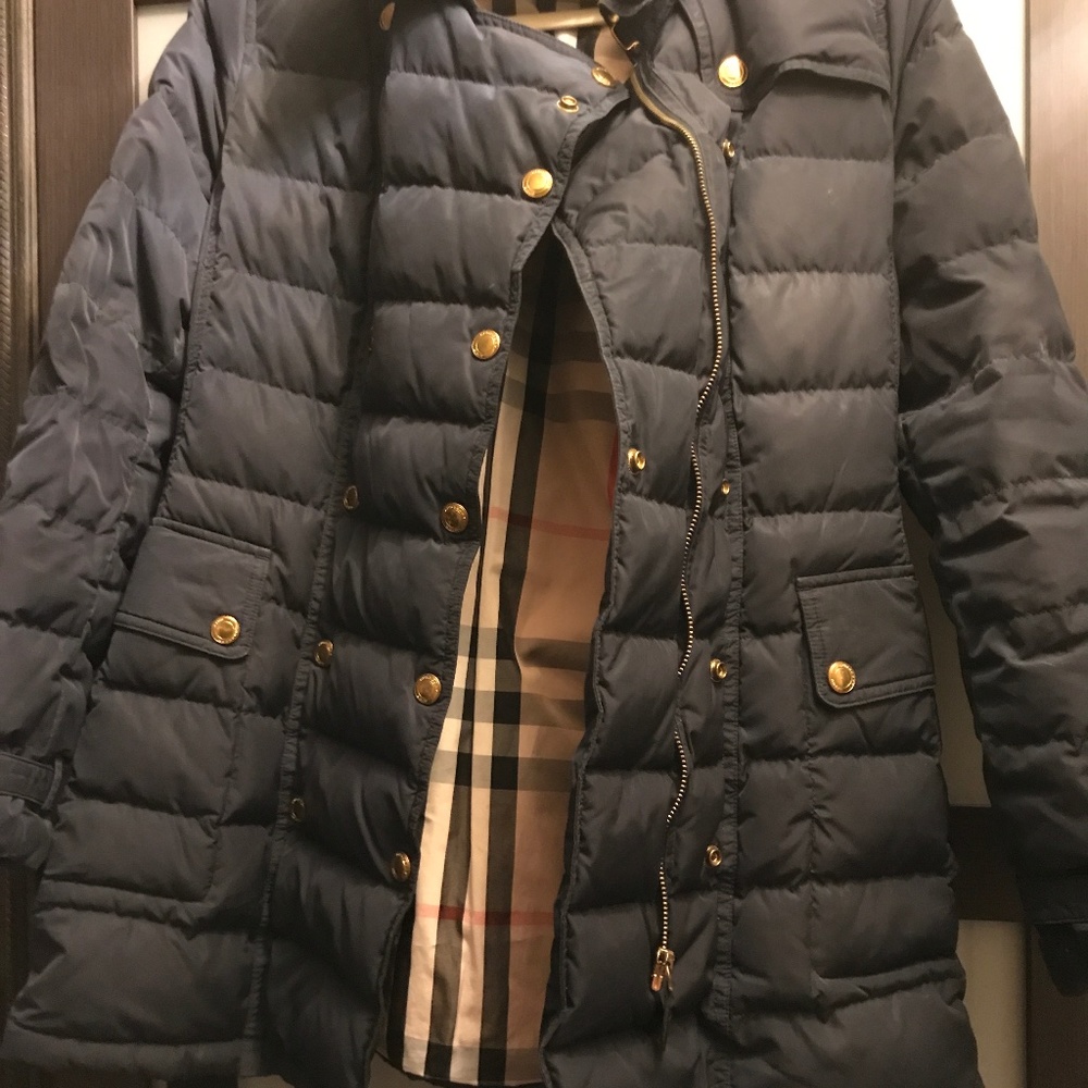 Burberry coat used L blue with a hoodie